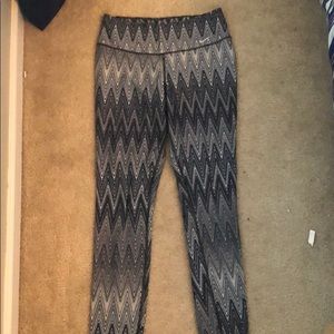 Nike chevron leggings size small